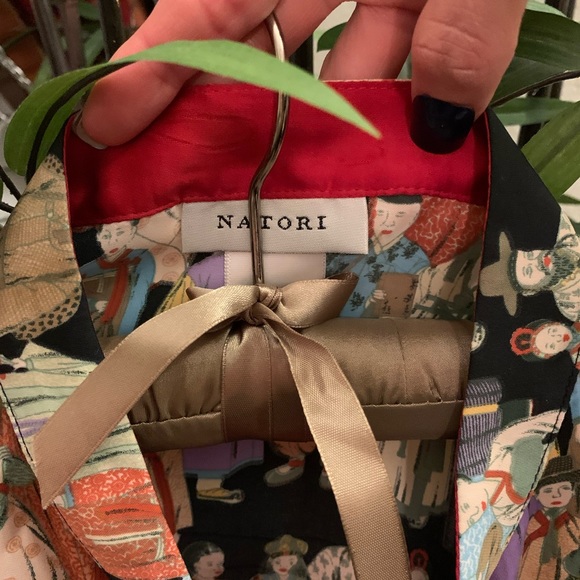 Josie Natori Dynasty Pajama Top. - Picture 14 of 17